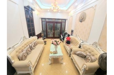 NHÀ CHIẾN THẮNG PHÂN LÔ 40M 4 TẦNG 5 TỶ